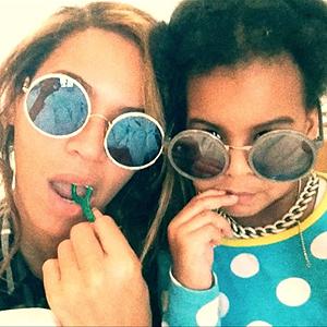 Beyonce Makes Flossing a Family Affair