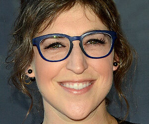 How Big Bang Theory Actress Mayim Bialik Gets Her Kids to Floss