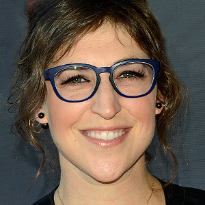 How Big Bang Theory Actress Mayim Bialik Gets Her Kids to Floss