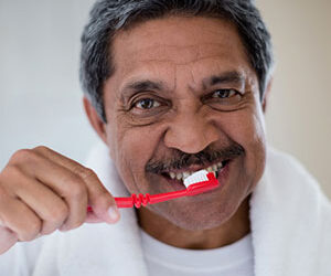 Plaque Removal is the Top Priority for Preventing Gum Disease